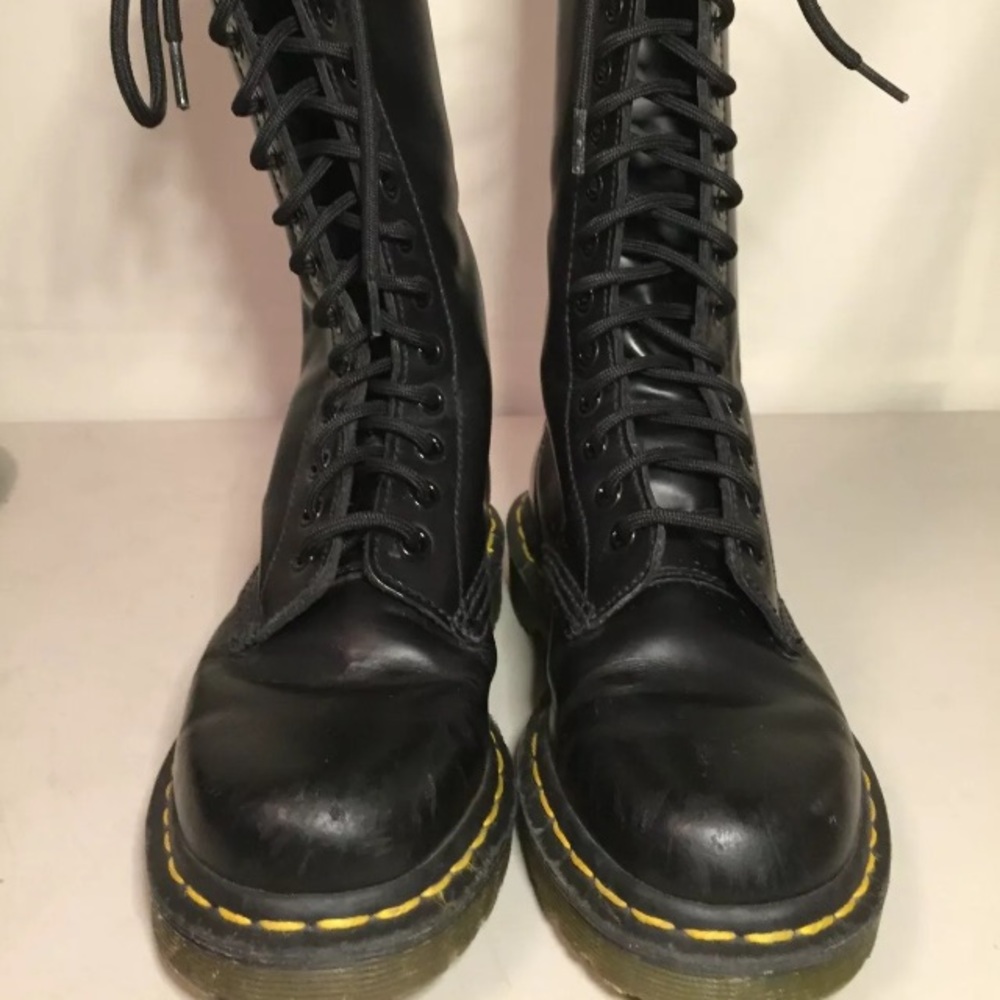 Doc Martens 1914 boots